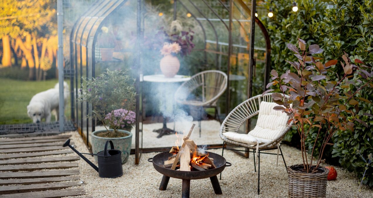 Außenbereiche als Treffpunkt für Mitarbeitende gestalten